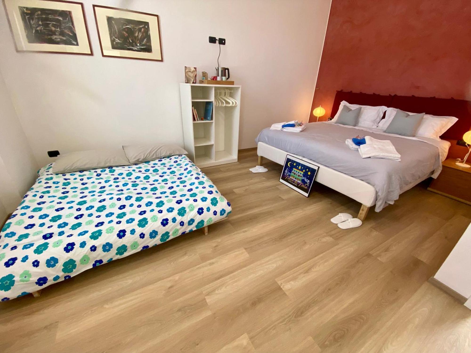 Notte Di Note - Home Hospitality بوستو أرسيزيو المظهر الخارجي الصورة