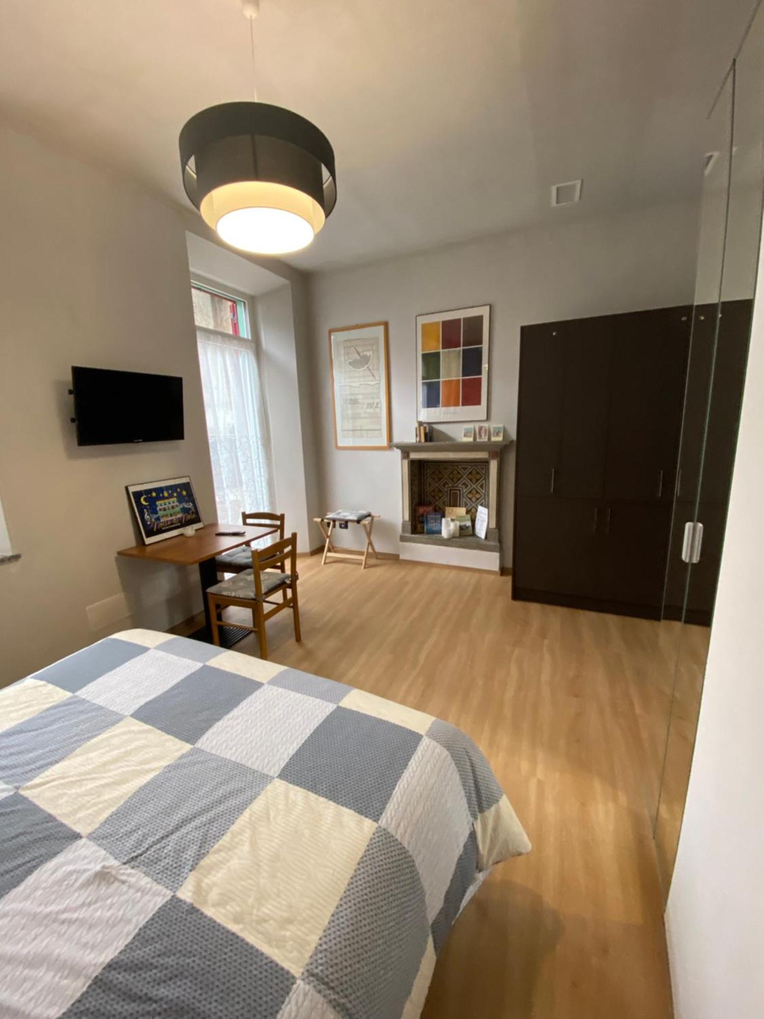 Notte Di Note - Home Hospitality بوستو أرسيزيو المظهر الخارجي الصورة